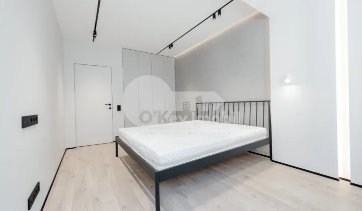 Apartament, Centru, MELESTIU