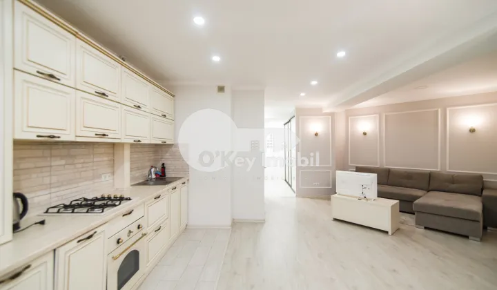 Apartament, Centru, MELESTIU