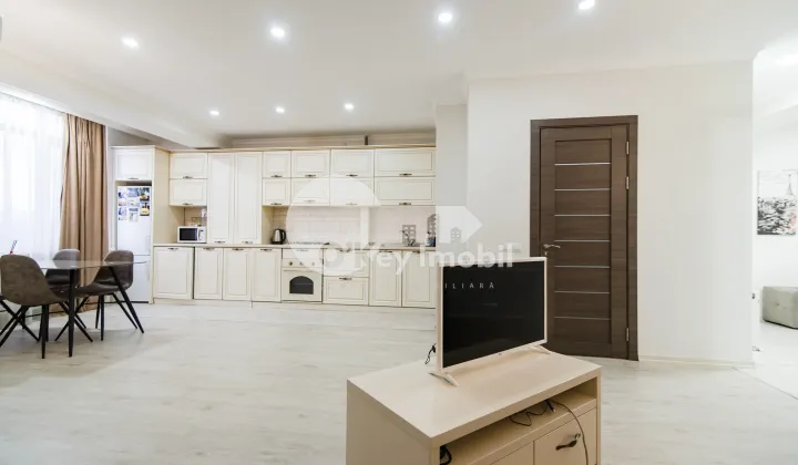 Apartament, Centru, MELESTIU