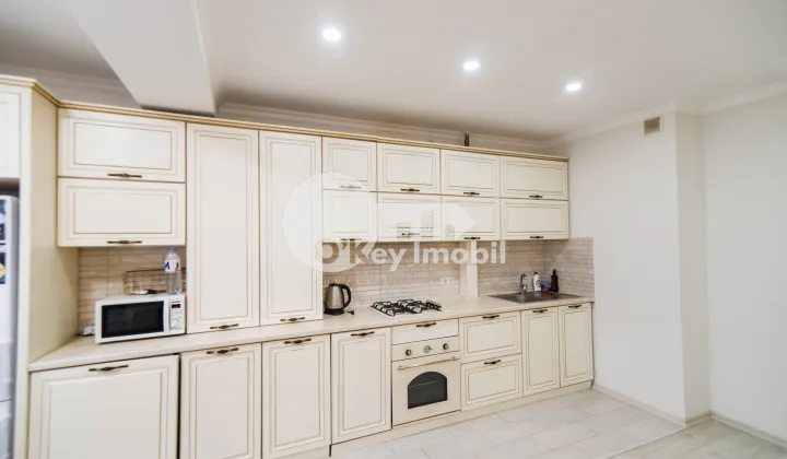 Apartament, Centru, MELESTIU