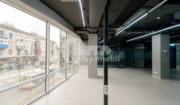 Oficiu, Centru, ALEXANDR PUȘKIN