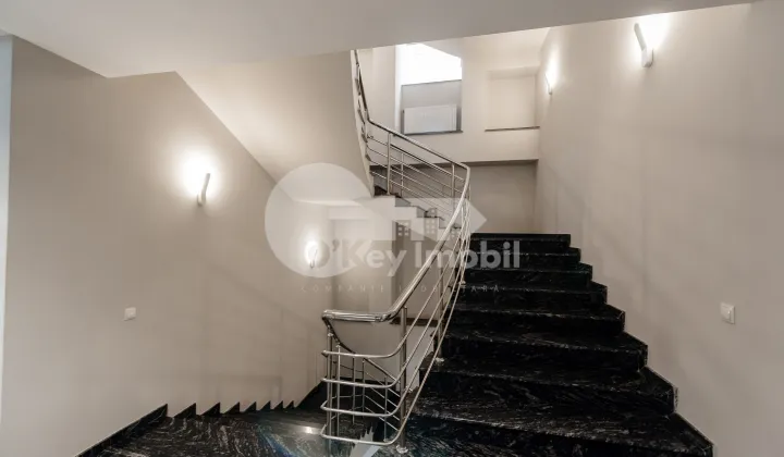 Oficiu, Centru, ALEXANDR PUȘKIN