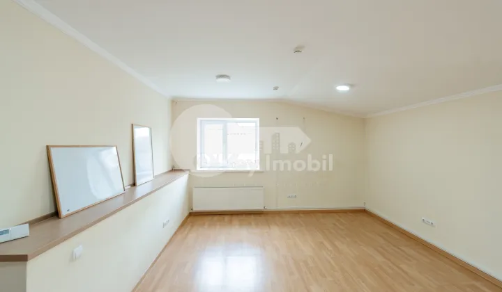 Oficiu, Centru, ALEXEI ȘCIUSEV