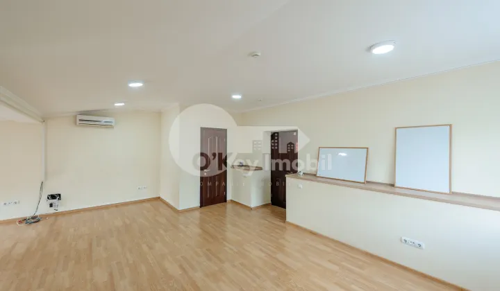 Oficiu, Centru, ALEXEI ȘCIUSEV