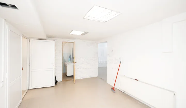 Spațiu comercial, Botanica, VARȘOVIA