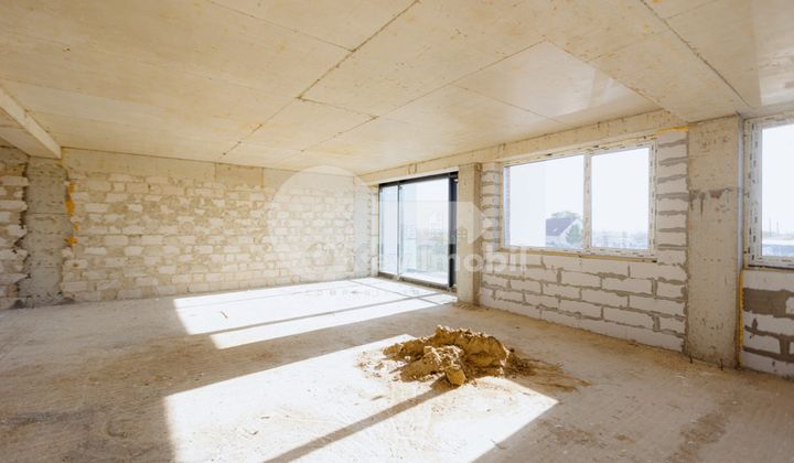 Townhouse, STĂUCENI