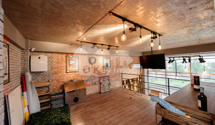 Spațiu comercial, Centru, MELESTIU