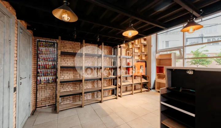 Spațiu comercial, Centru, MELESTIU