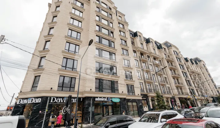 Oficiu, Centru, MIHAI EMINESCU