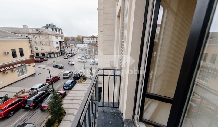 Офис, Центр, МИХАЙ ЕМИНЕСКУ