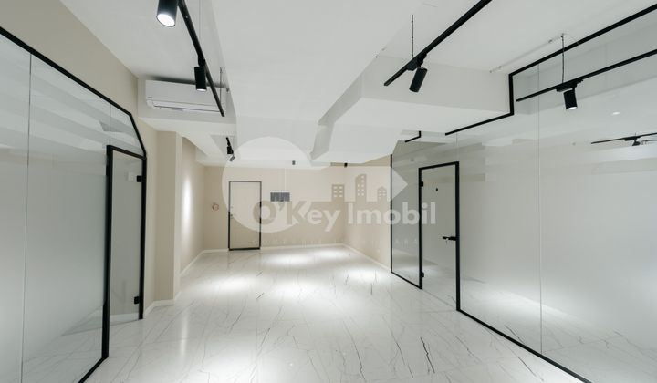 Офис, Центр, МИХАЙ ЕМИНЕСКУ