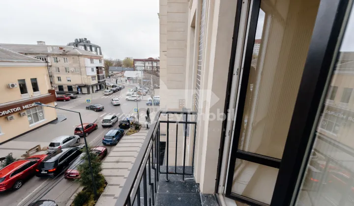 Офис, Центр, МИХАЙ ЕМИНЕСКУ