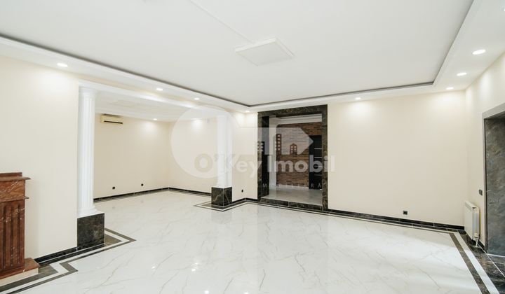 Офис, Центр, 31 АВГУСТА