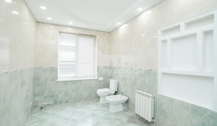 Офис, Центр, 31 АВГУСТА