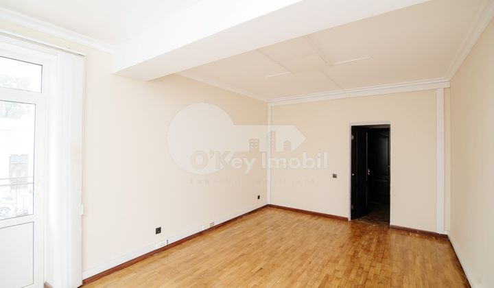 Офис, Центр, 31 АВГУСТА