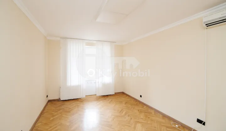 Офис, Центр, 31 АВГУСТА