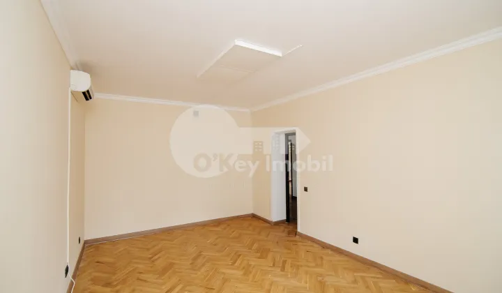 Офис, Центр, 31 АВГУСТА