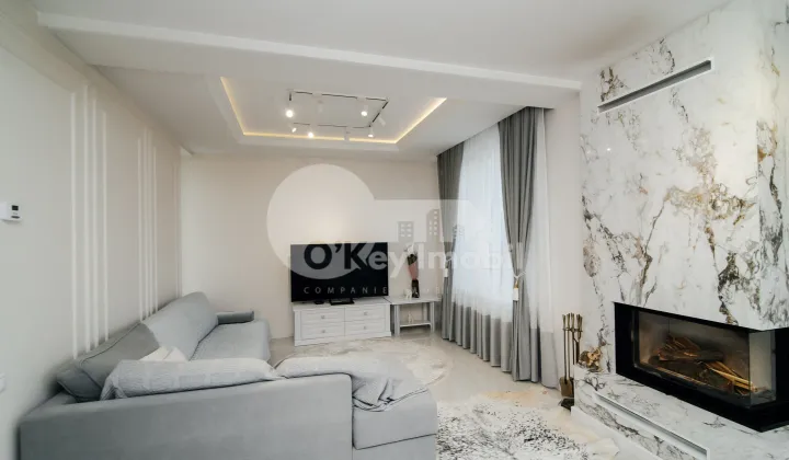 Casă, Centru, CIOCÂRLIEI