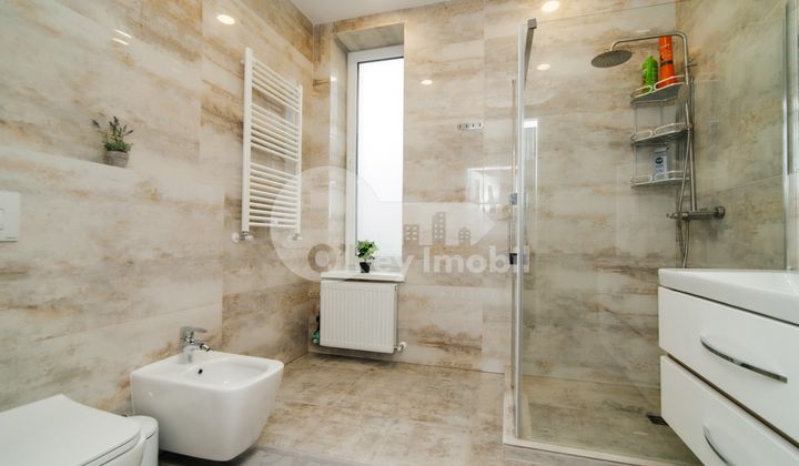 Casă, Centru, CIOCÂRLIEI