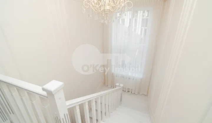 Casă, Centru, CIOCÂRLIEI