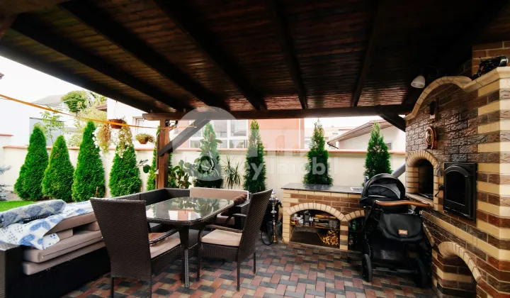 Casă, Centru, CIOCÂRLIEI