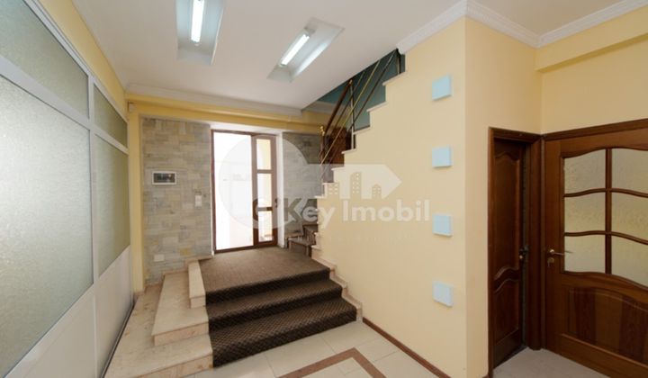 Комм. помещение, Центр, 31 АВГУСТА