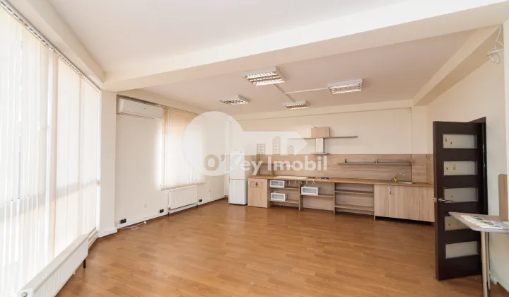 Комм. помещение, Центр, ЩУСЕВА