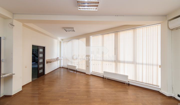 Комм. помещение, Центр, ЩУСЕВА