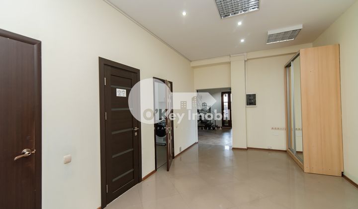 Комм. помещение, Центр, ЩУСЕВА