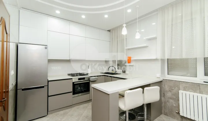 Casă, Botanica, CETATEA ALBĂ