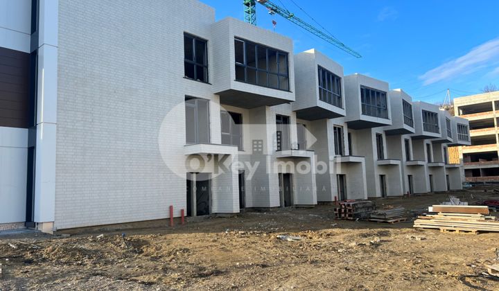 Townhouse,Buiucani, GHIOCEILOR