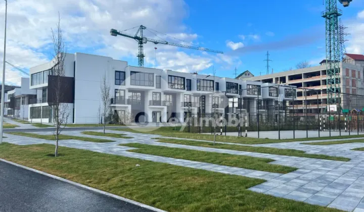 Townhouse,Buiucani, GHIOCEILOR