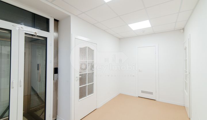 Дом, ПАЖУРИЙ