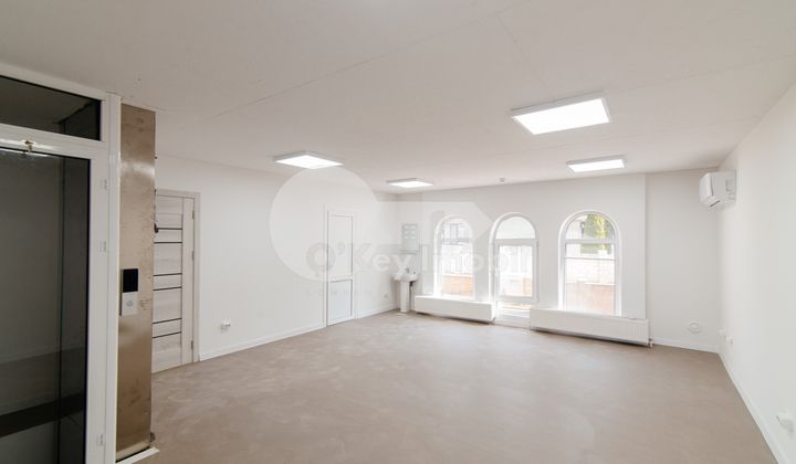 Дом, ПАЖУРИЙ