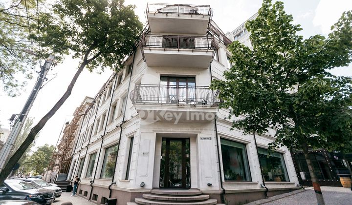 Oficiu, Centru, EUGEN DOGA