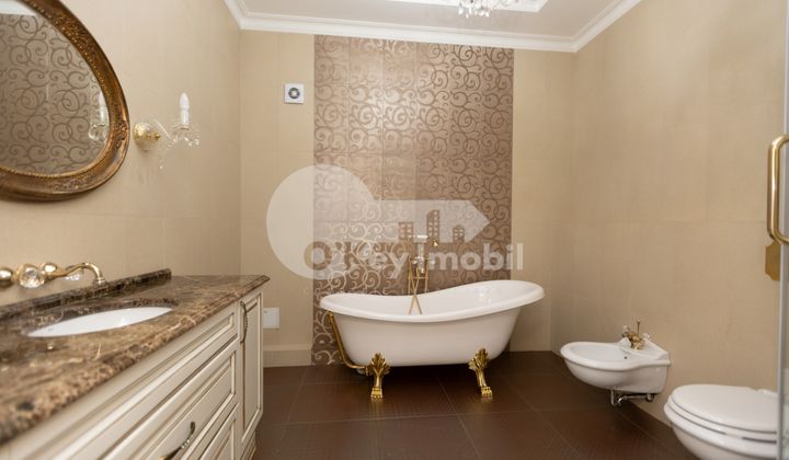 Квартира, Центр, А. МАТЕЕВИЧ