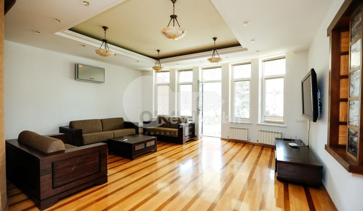 Дом, Центр, МАЛАЯ МАЛИНА