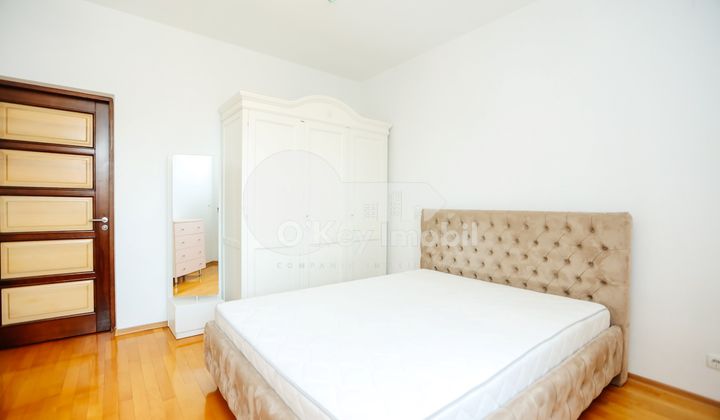 Дом, Центр, МАЛАЯ МАЛИНА