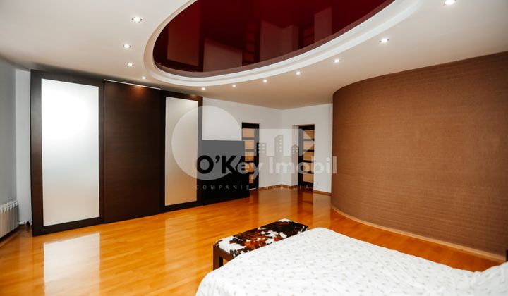 Дом, Центр, МАЛАЯ МАЛИНА