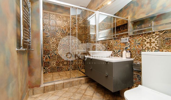 Penthouse, Centru, LEV TOLSTOI