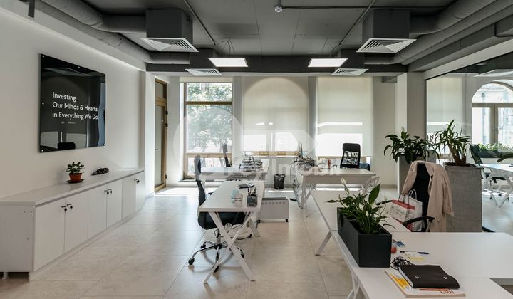 Oficiu, Centru, PETRU MOVILĂ