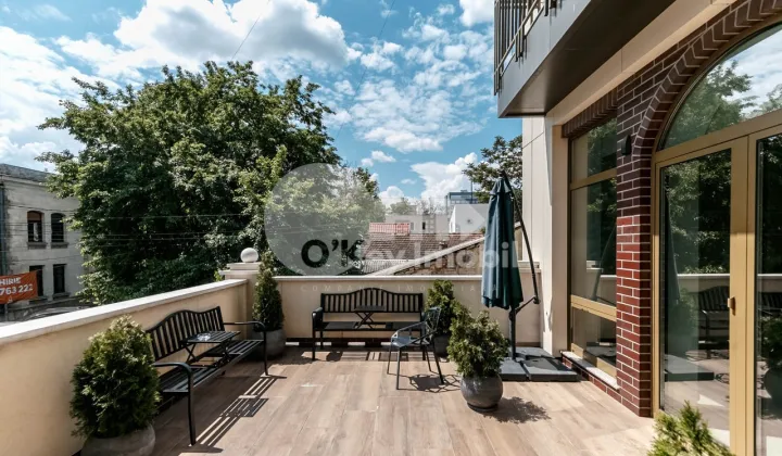 Офис, Центр, ПЕТРУ МОВИЛЭ