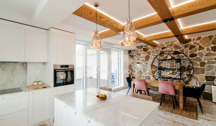 Penthouse, DURLEȘTI