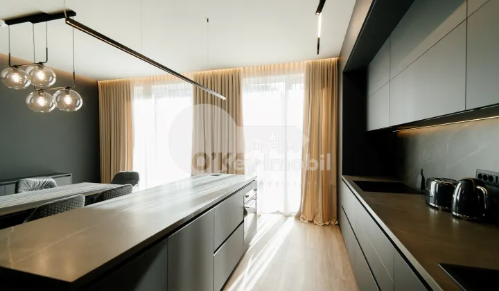 Townhouse, Telecentru, LACULUI