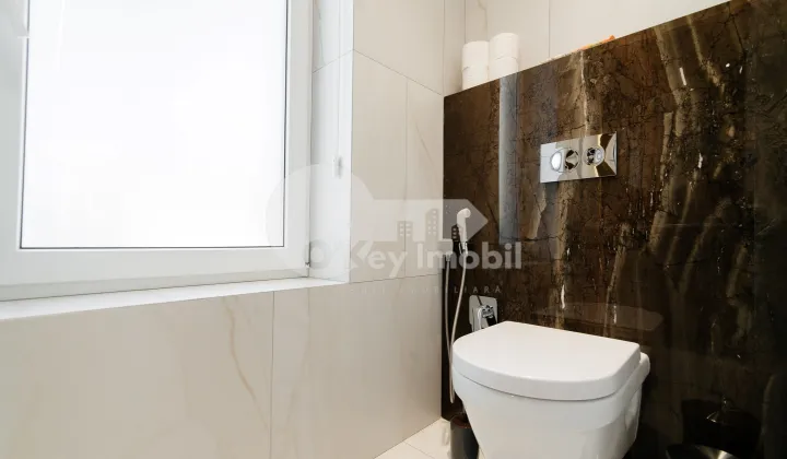 Townhouse, Telecentru, LACULUI