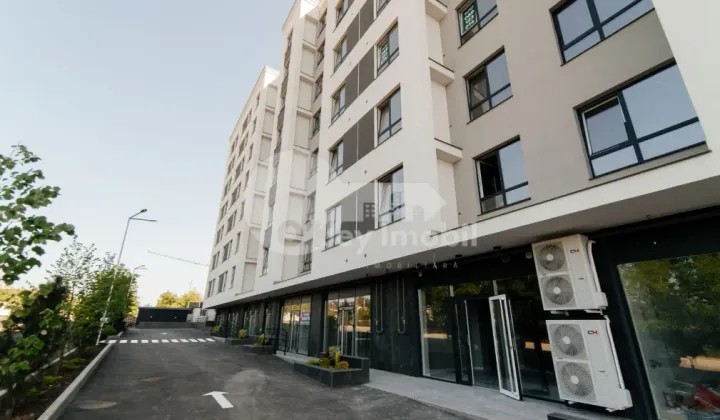 Spațiu comercial, DUMBRAVA